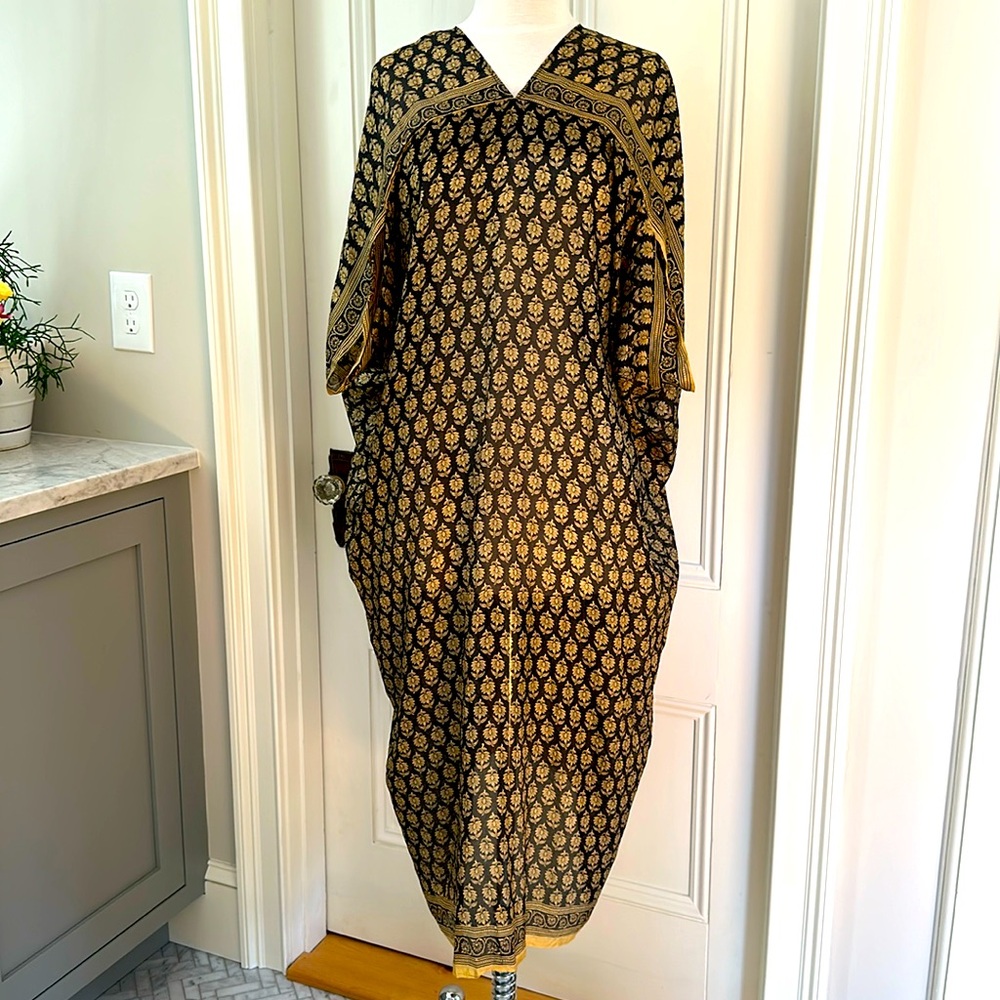 NWOT Matta 100% Silk Caftan